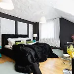 Free Parking-3Br-200M2 House-Ac-1000M2 Garden