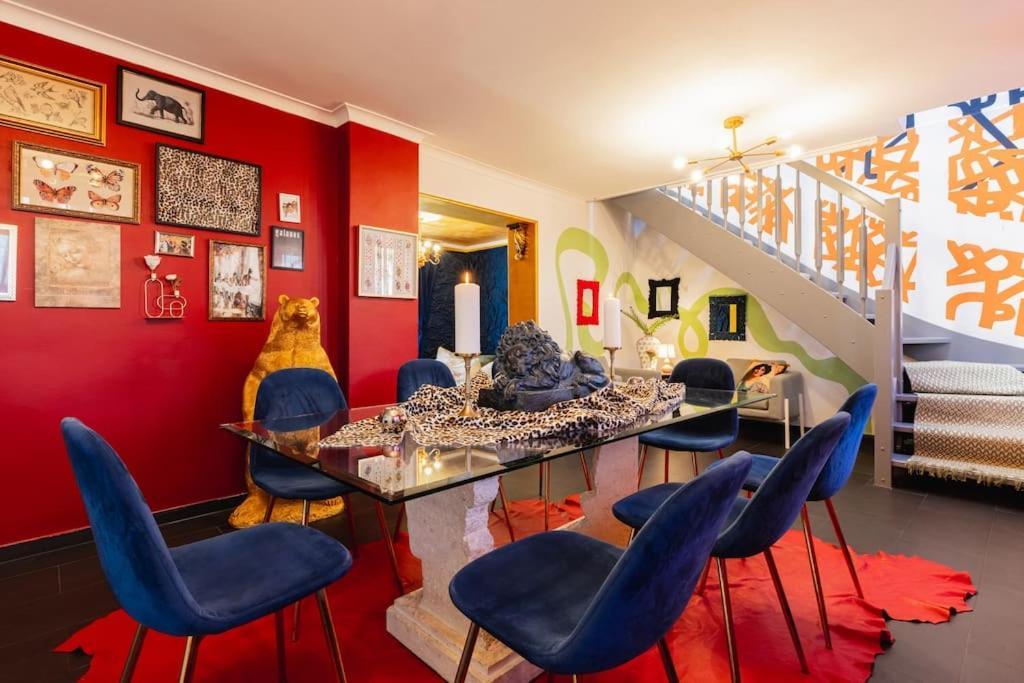 Ferienhaus Free Parking-3br-200m2 House-ac-1000m2 Garden *