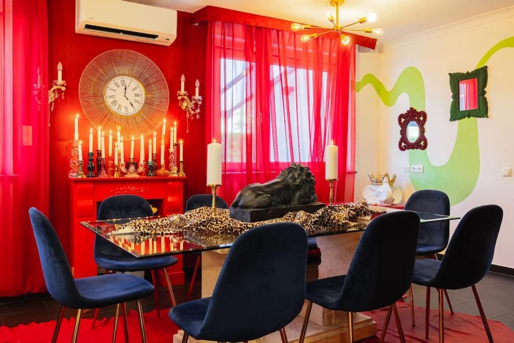 Ferienhaus Free Parking-3br-200m2 House-ac-1000m2 Garden *